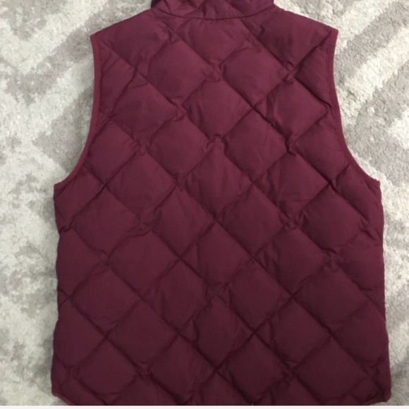 J. Crew Puffer Vest Maroon - Picture 4 of 4